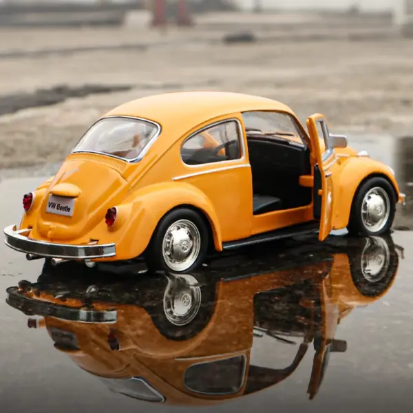 1:36 Volkswagen Beetle Classic Diecast Model - Image 4