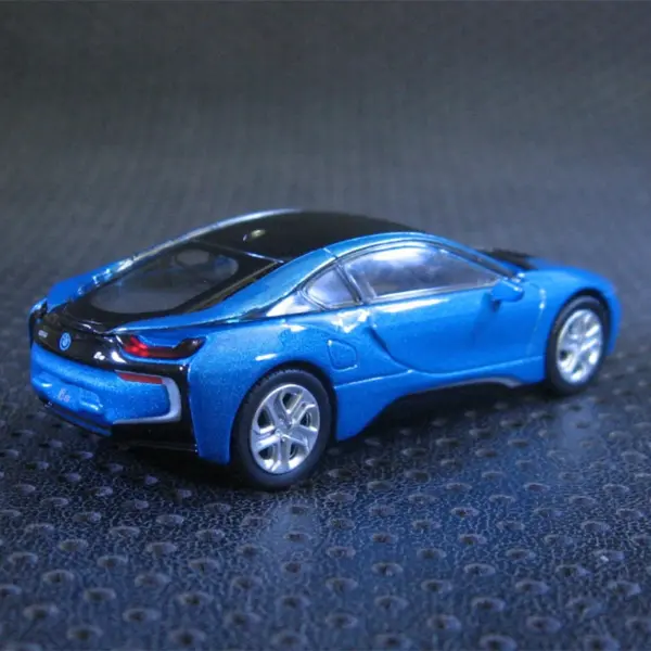 1:64 Scale BMW I8 Silver Diecast Model Car - Image 5