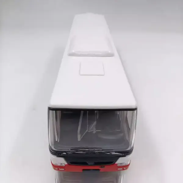 1:43 Scale Diecast Public Transport Bus Model - Image 4