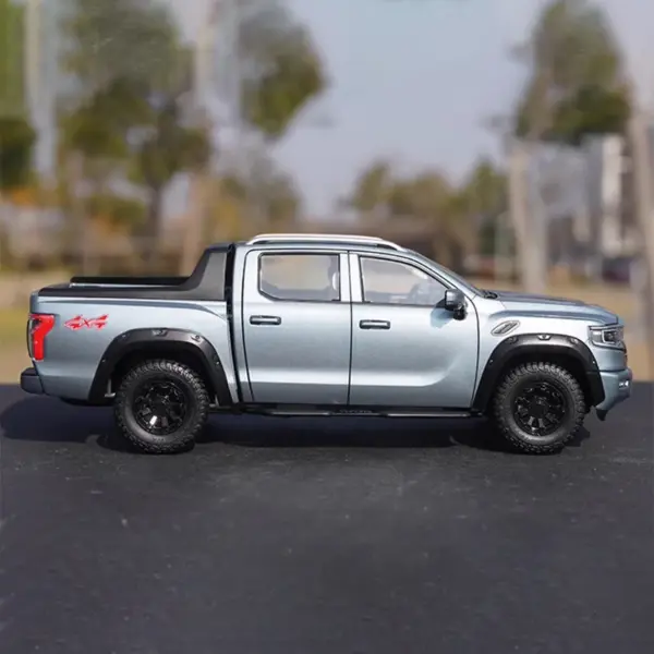 1:18 Scale FOTON Mars 9 Diecast Pickup Model - Image 4