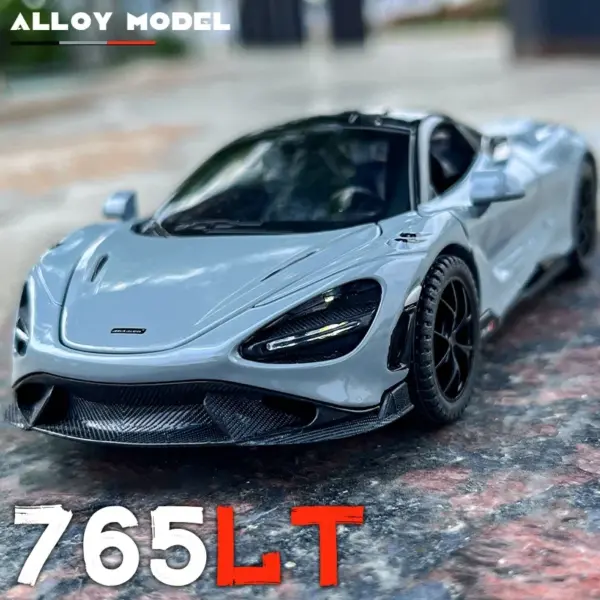 1:32 McLaren 765LT Diecast Model Car