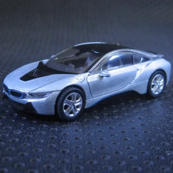 1:64 Scale BMW I8 Silver Diecast Model Car