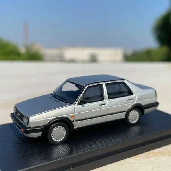 Diecast 1:64 VW Jetta Alloy Car Model - Image 5