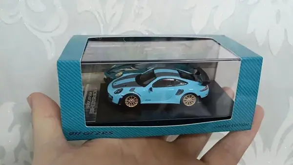 1/64 Scale Diecast 911 GT2 RS Model Car - Image 9