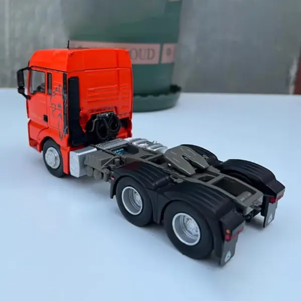 1:36 Scale Sinotruk SITRAK C7H Alloy Model - Image 4