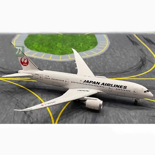 1:400 Japan Airlines B787-8 Diecast Model - Image 2