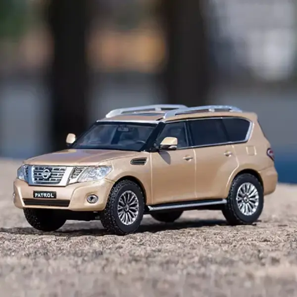 Nissan Patrol Y62 1:64 Scale Diecast Model - Image 3