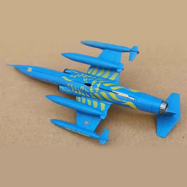 1:100 Scale F-104 Star Fighter Model Aircraft - Image 4