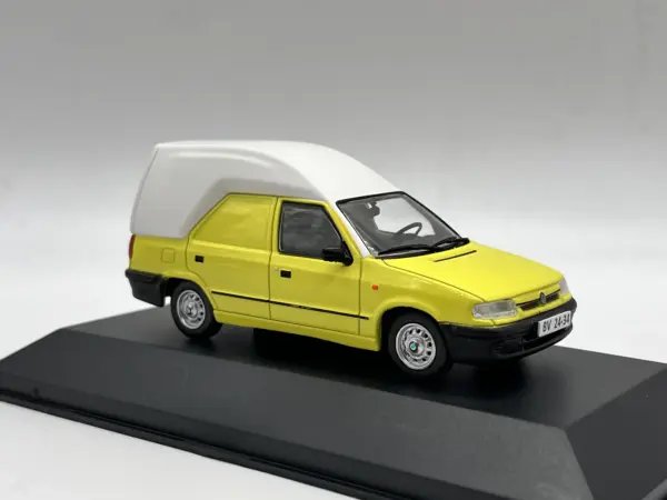 1/43 Scale Škoda Felicia Van Alloy Model Toy - Image 3