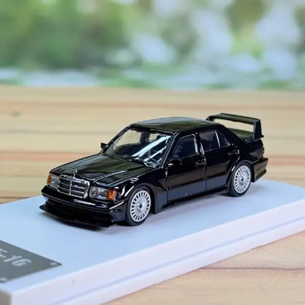 1:64 Scale WELLY 190E W201 Diecast Car Model - Image 3