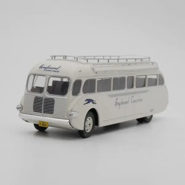 1/43 Scale Ford Super Coach Greyhound Model Bus - Image 6