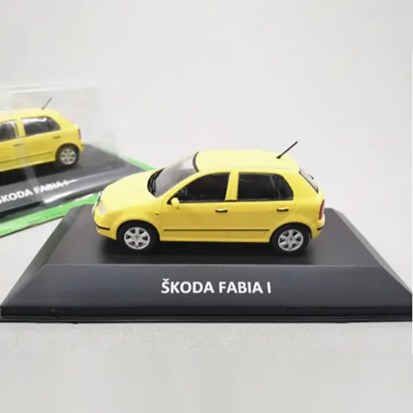 1/43 Scale Škoda Fabia Diecast Model Car - Image 2