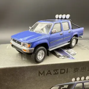 MASDI 1:64 Blue Toyota Hilux Off-Road Model